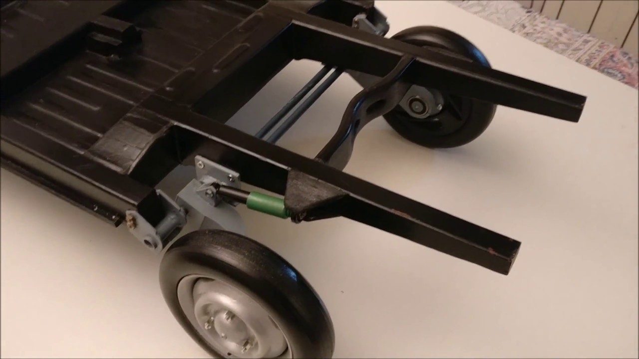 Renault 4 model car - New rear suspension assembly and wheels