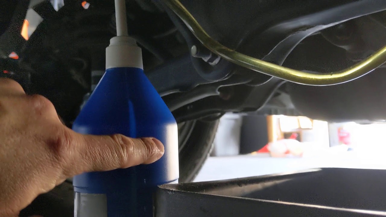 How to change the rear differential fluid on a Mitsubishi Outlander