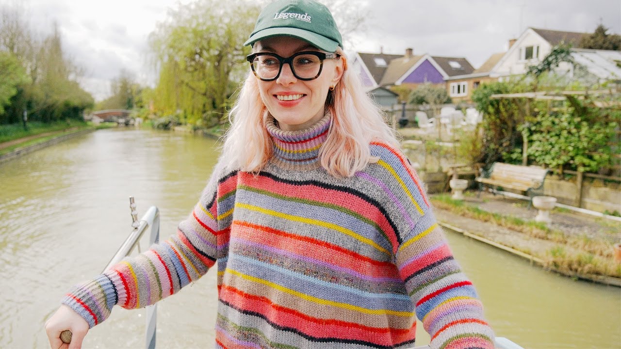 surprise pig neighbours • life on our narrowboat