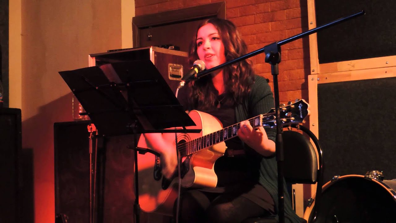 Anastasia Bondareva – Promises (The Cranberries acoustic cover)