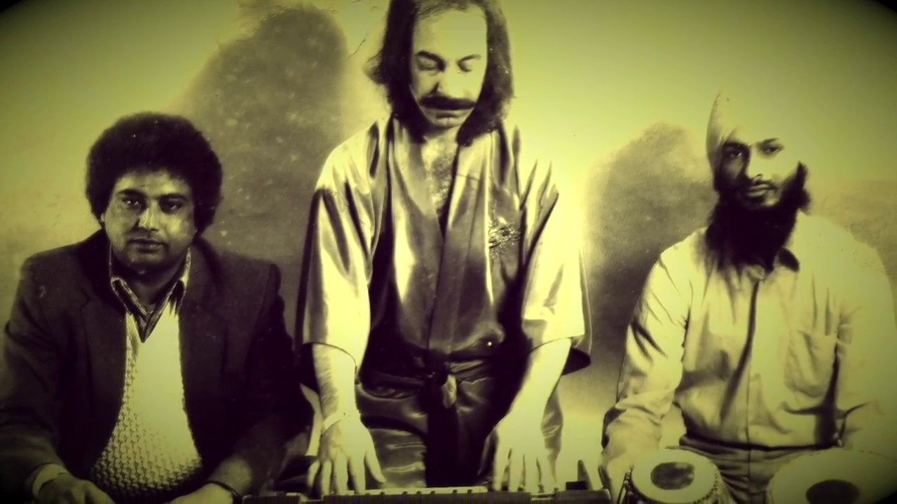 eRkiN kOraY- mEsaFeLeR 1 - 2 (nAziLLi kOnseRi 1974 ) Live in Nazilli