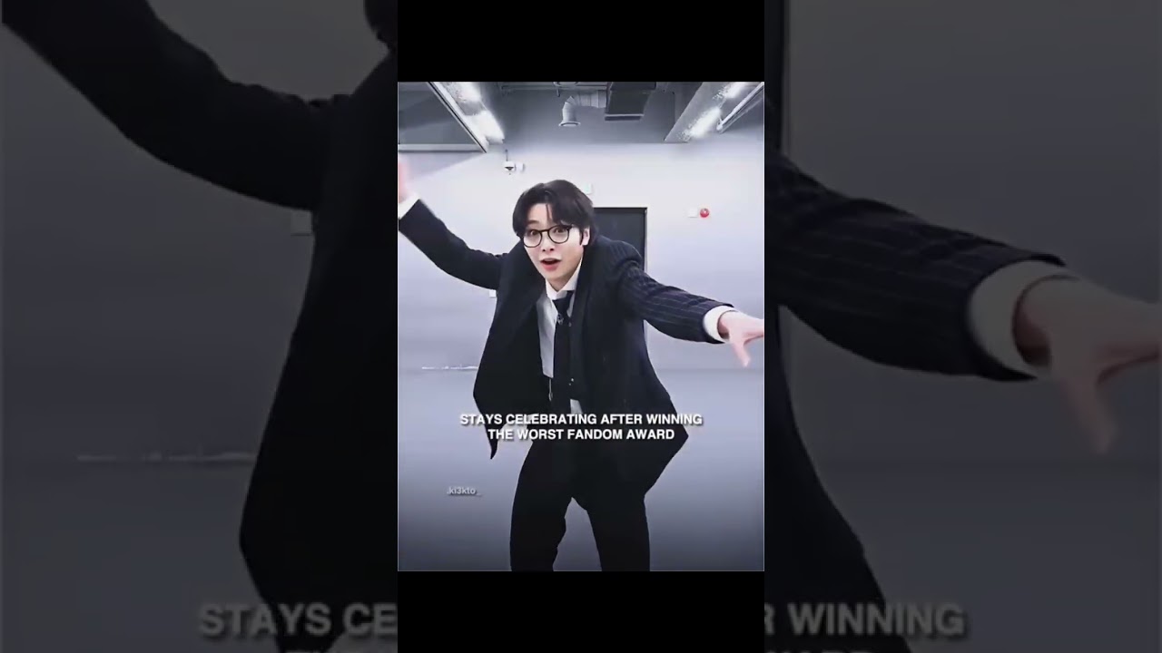 Stay won the worst and the best fandom🤣❤️
