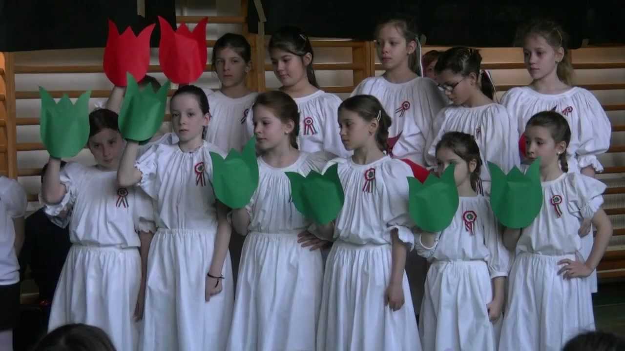 Március 15-i ünnepi megemlékezés (alsós) - 2012 - Paragvári Utcai Általános Iskola
