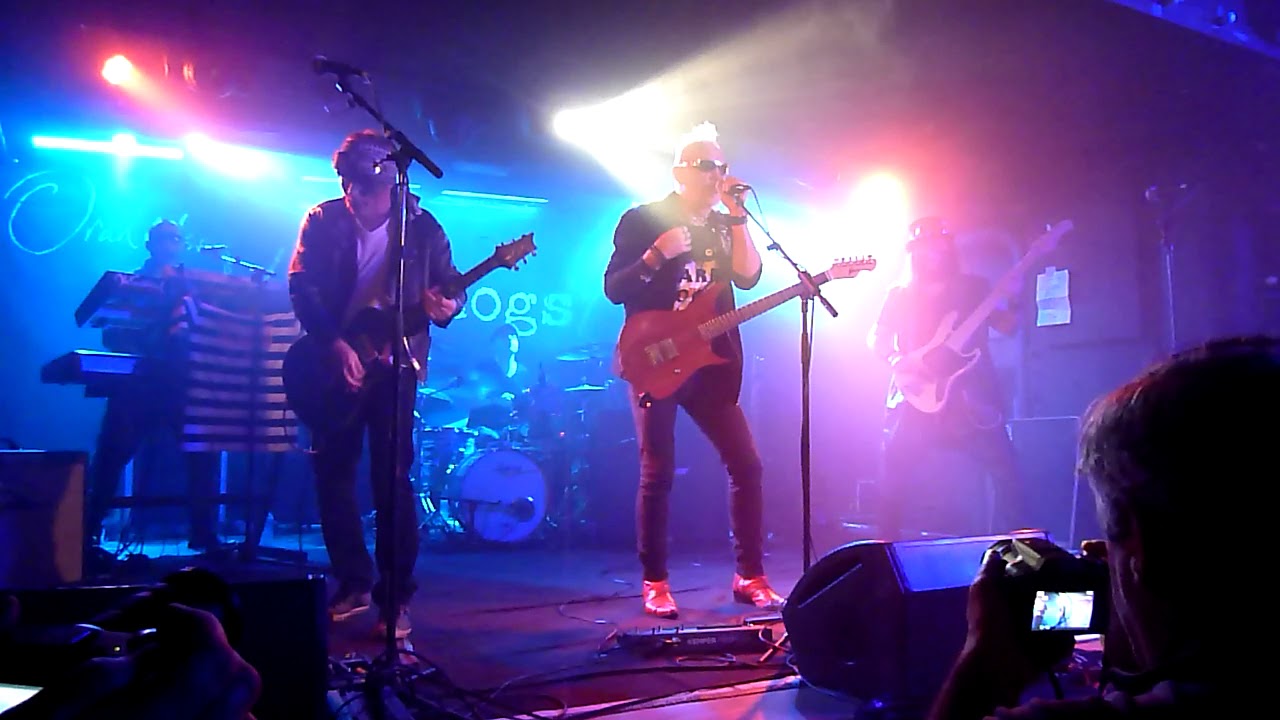 ZAL CLEMINSON'S SIN DOGS AT THE ORAN MOR,  GLASGOW, ON TUES 5th DECEMBER 2017. 1 OF 3