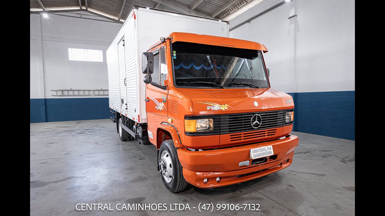 LINDÍSSIMA MB 710 PLUS ANO 2004 COM BAU FACCHINI (VENDIDO DIA 19/05/25)!