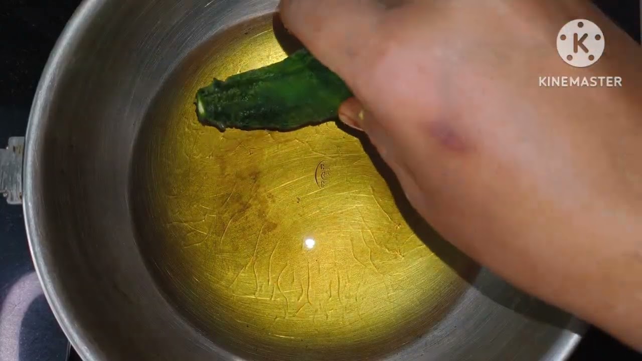 కాకరకాయ వెల్లుల్లి కారం Kakarakaya Vellulli Karam