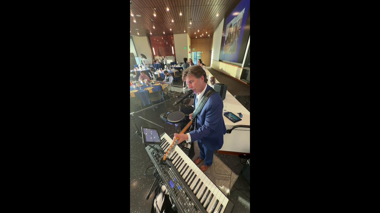 He&rsquo;s fancy again? Private event in San Bruno   #livelooping