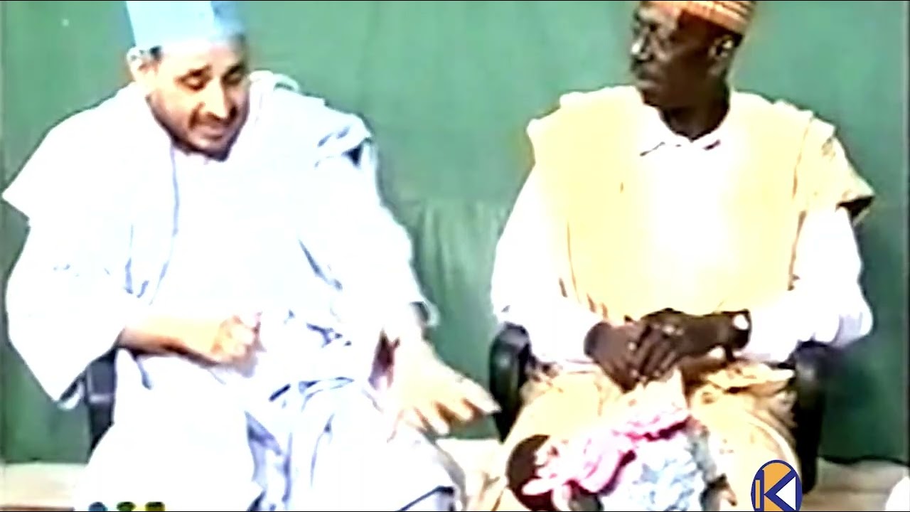 Me yasa shata yake zuga kansa?
