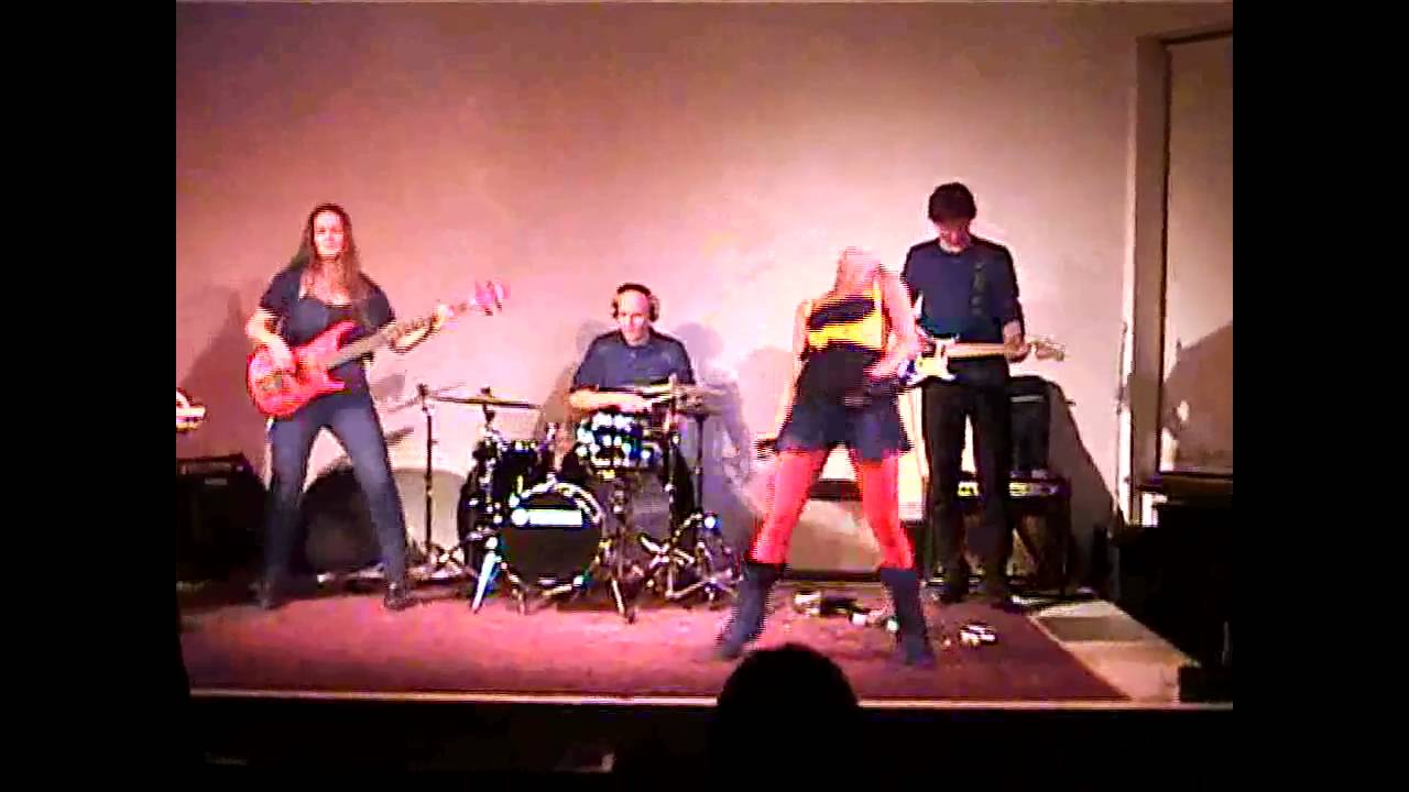 Tora Brava_Taut Machine_Live @ Bennett Media Center