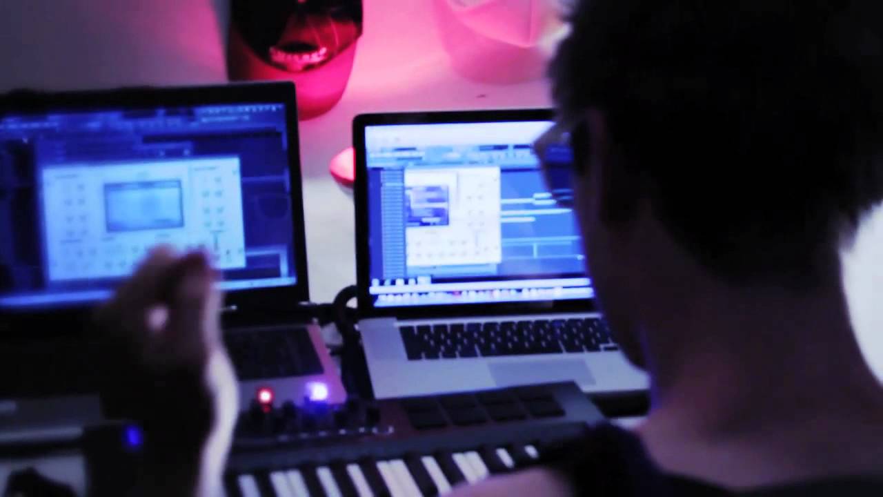 Scotty Dynamo Makes A Beat!