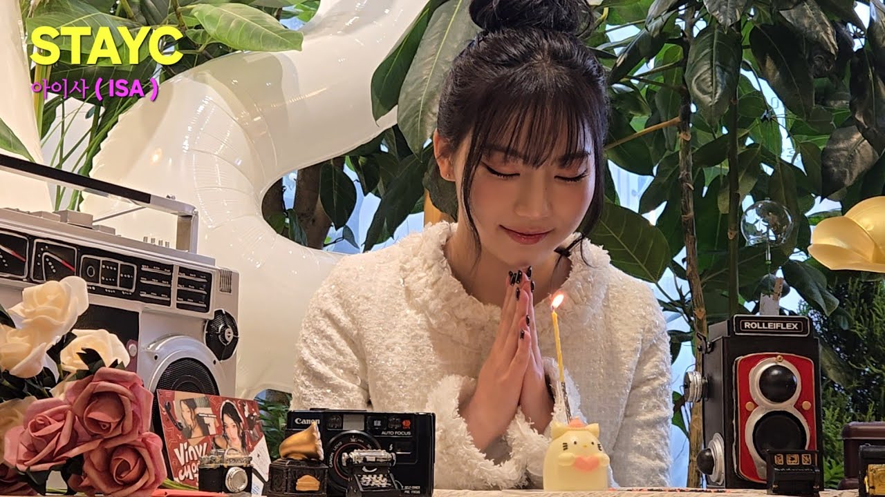 260123 STAYC의 고양이 아이사 생일 카페 방문기 ( ISA's Birthday Cafe ) [ 2-2 ]