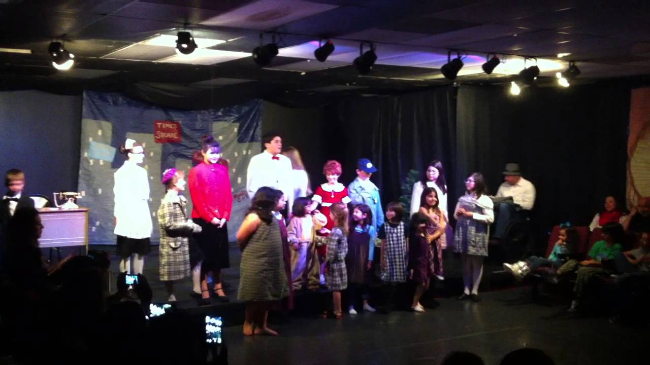 Annie Finale Scene - Take a bow!