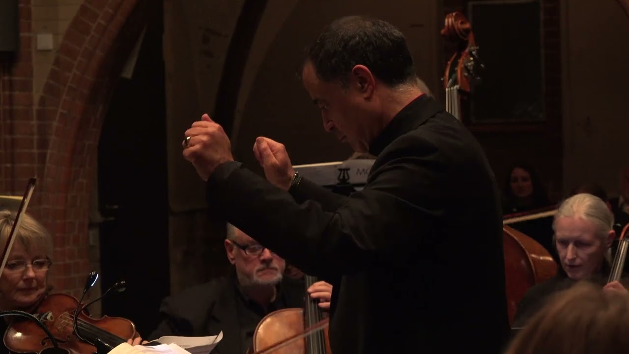 Tim Ovens spielt Haydn Klavierkonzert G Dur
