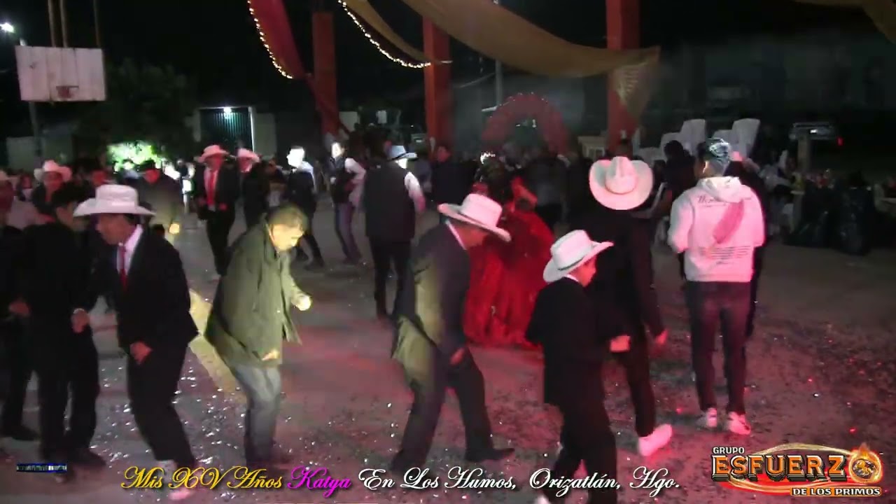 LA QUINCEAÑERA BAILE CON LOS TIOS EN VIVO GRUPO ESFUERZO