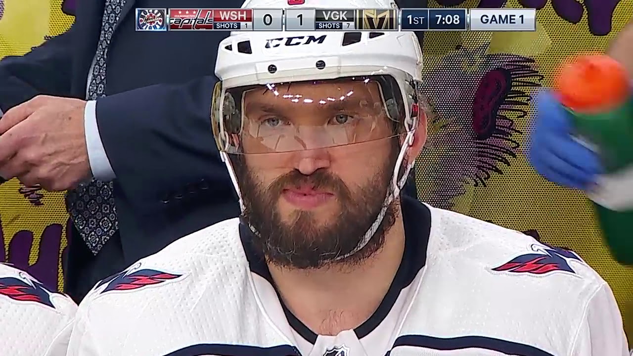 The puck hit Ovechkin&rsquo;s face!