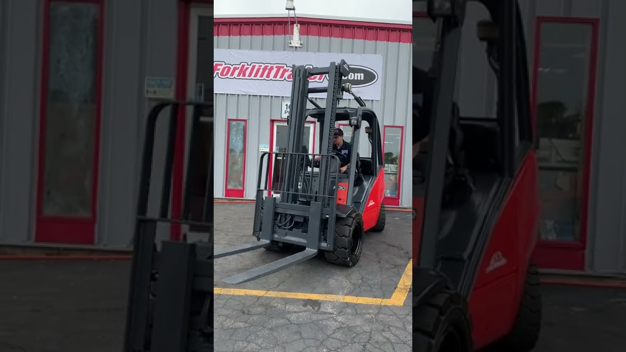 2006 LINDE H30D 6000LB SOLID TRACTION TIRE FORKLIFT