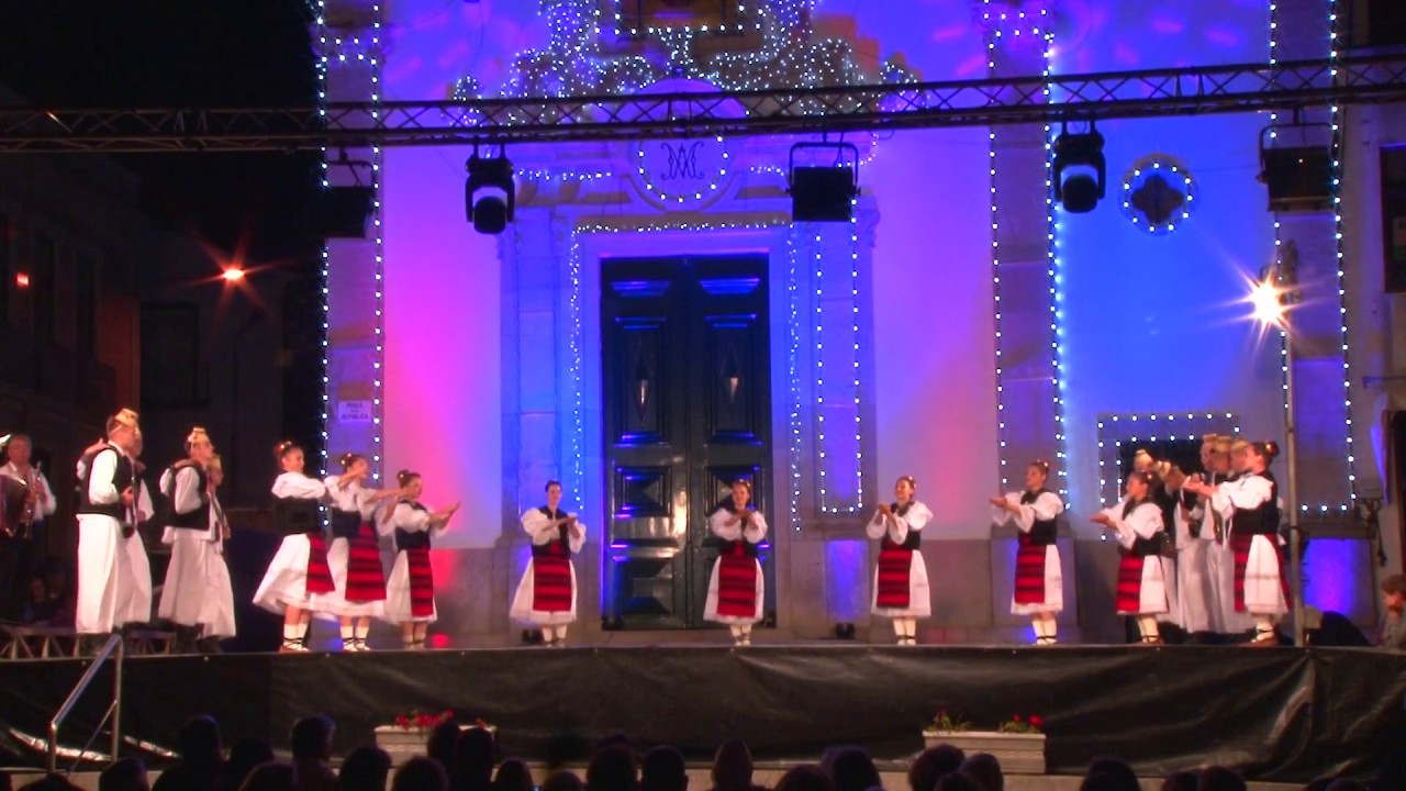 Romanian folk dance: Maramureş