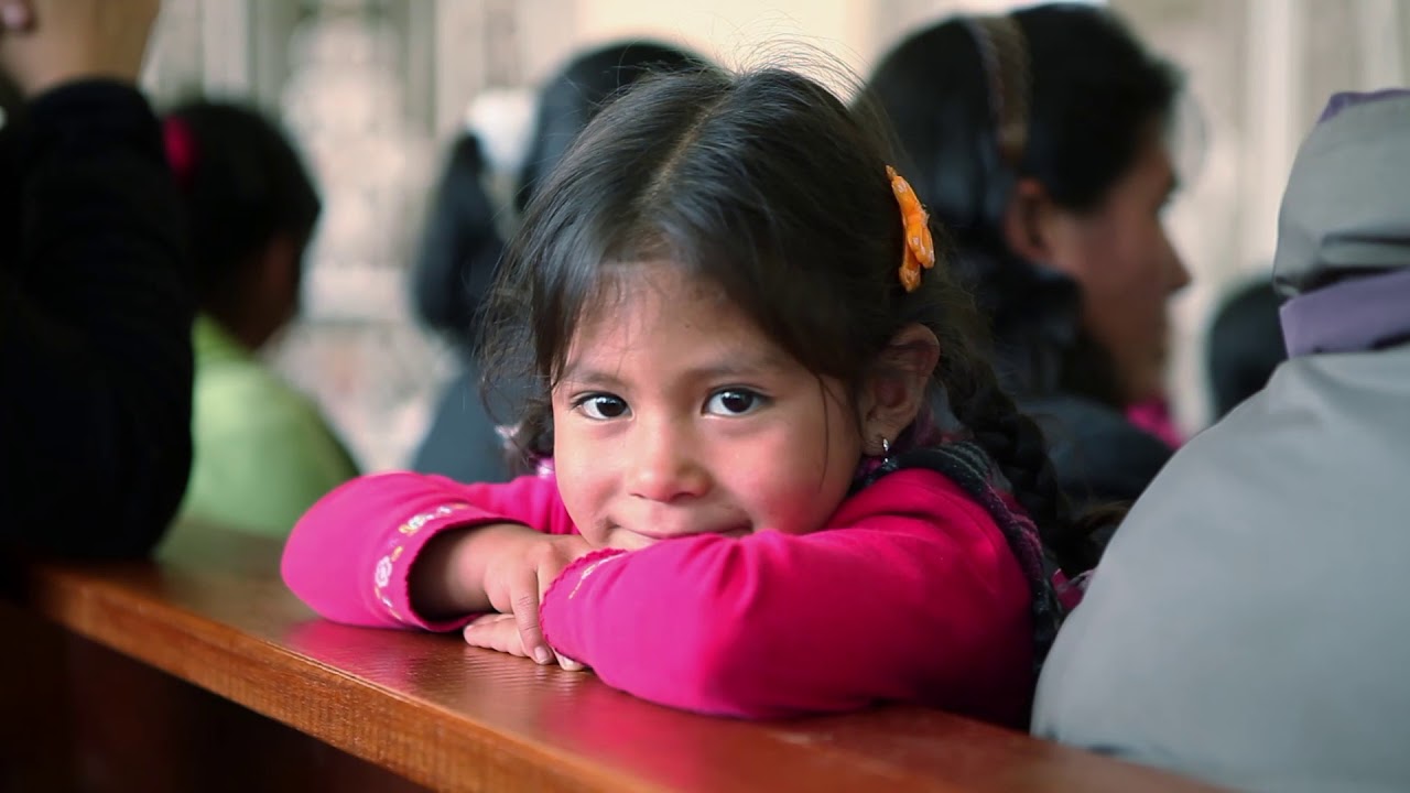 Padre Hugo de Censi - Operación Mato Grosso - Proyecto escuela total - Chimbote