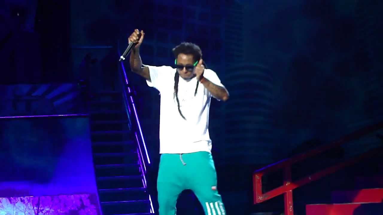 Lil' Wayne - Lollipop / Got Money / We Be Steady Mobbin' / The Motto live @ AMW Festival.[HD]