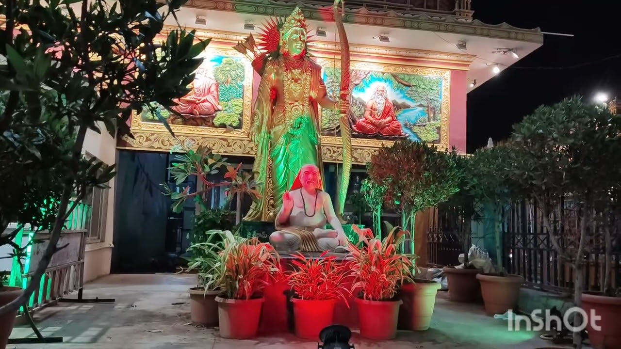 Memu Mantralayam ki vellamu.
