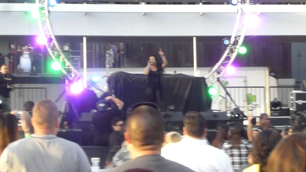 Trinere - I Know You Love Me (Freestyle Festival, Queen Mary Long Beach CA 4/26/15)