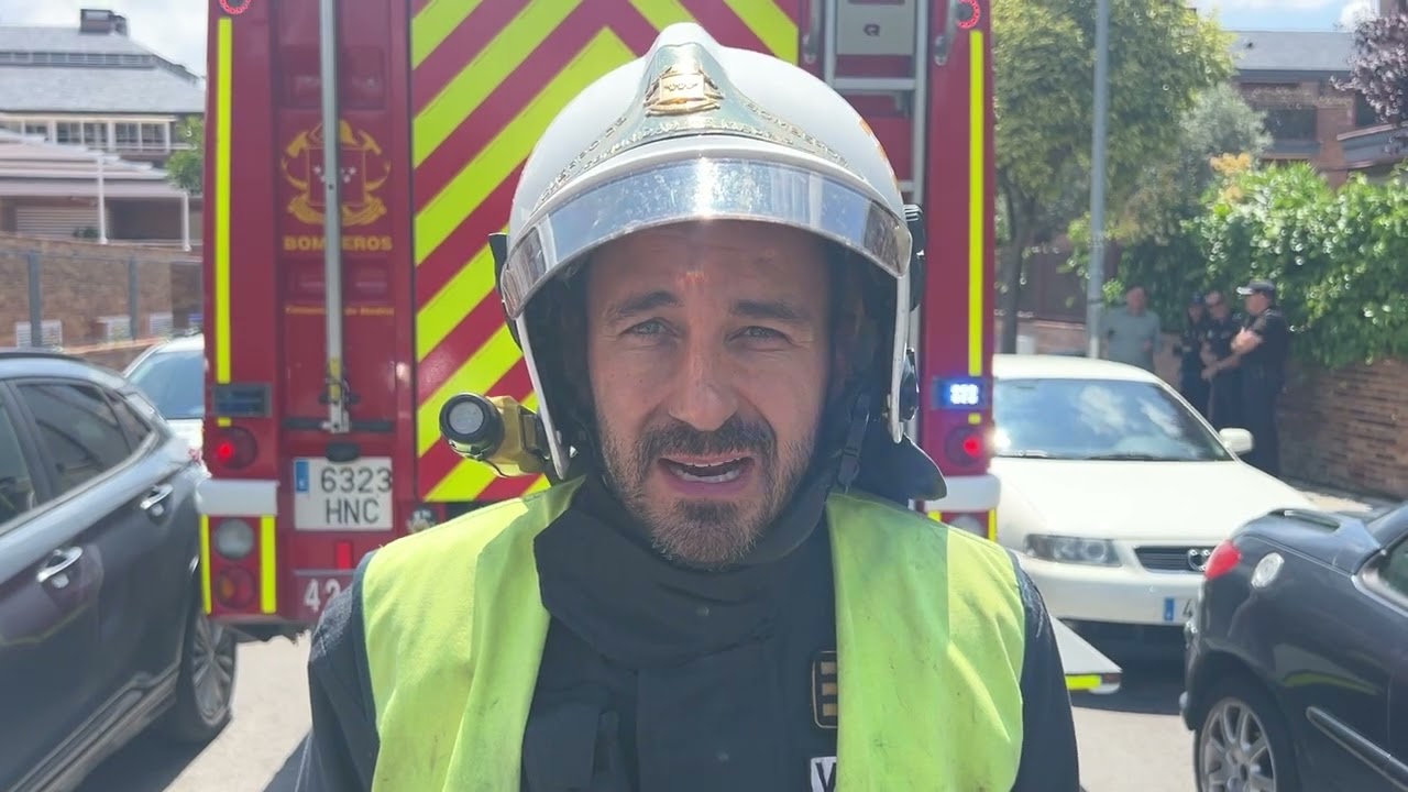 BomberosCM explica su intervención en el incendio de garaje de Las Rozas