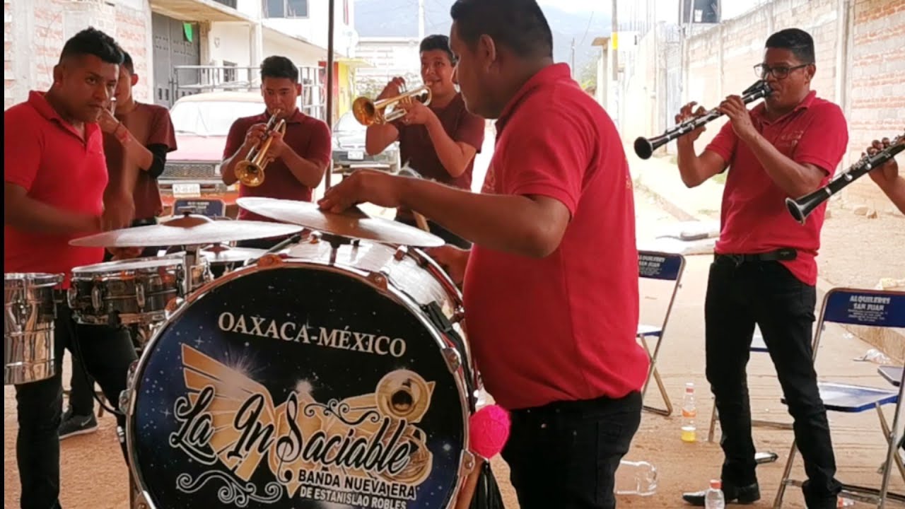 Son de la Vaquilla, Son del Gallito - La Insaciable Banda Nueva Era de Estanislao Robles - Zimatlan