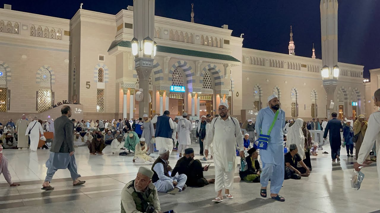 جولة ليلية رائعة في ساحات المسجد النبوي الشريف المدينة المنورة الحرمين الشريفين السعودية 