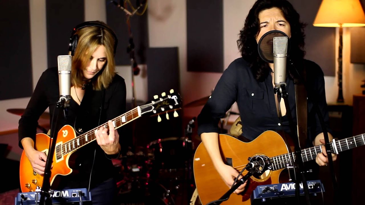 Maia Sharp - Change the Ending duo performance at Snuffy's.mp4