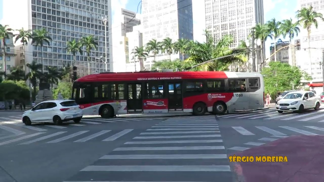 TRÓLEBUS OS ÔNIBUS ELÉTRICOS NO CENTRO DE SÃO PAULO