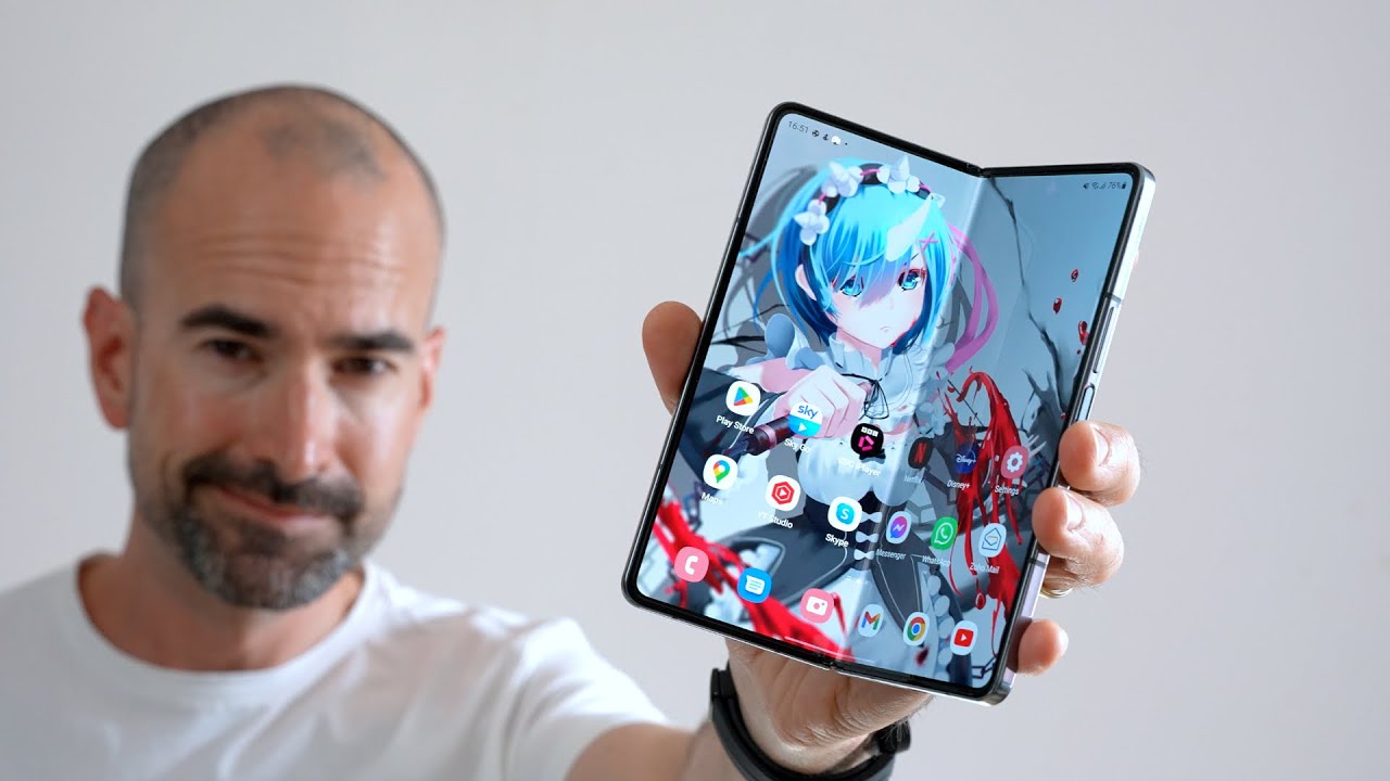 Samsung Galaxy Z Fold 4 Review | Converted a big phone hater?