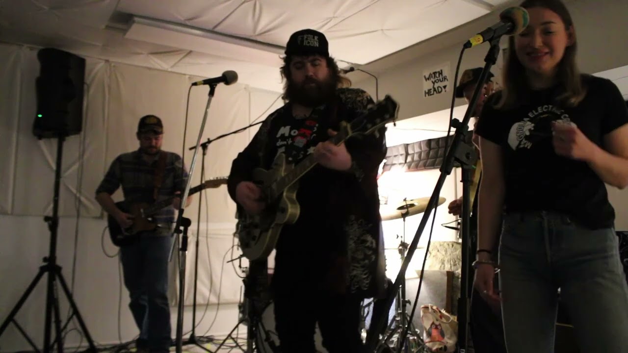 Celebrated Folk Icon Ivan Rivers and the Real Bleeders Band Live at Upbeat xmas 2024