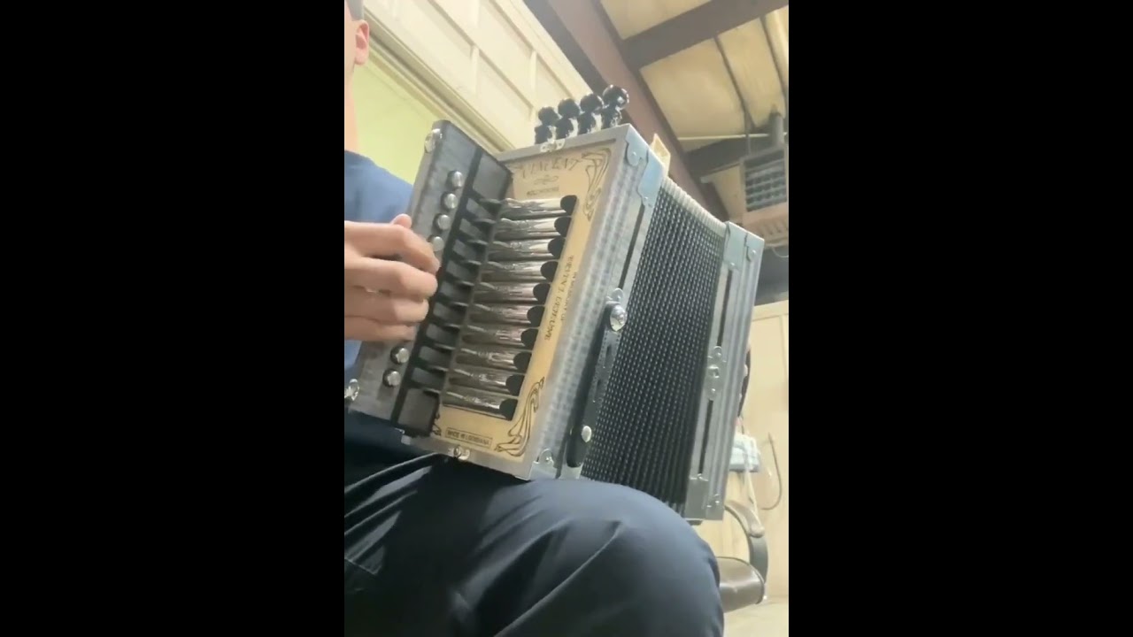 Evangeline special let's get it!Kegan Navarre on C Sharp#vincentaccordions