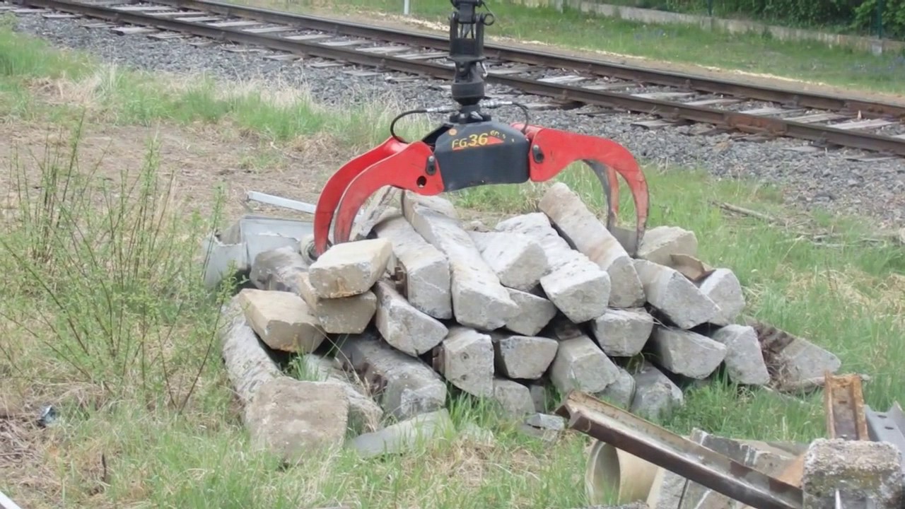 Schrott verladen im Bahnhof Fürstenfeld (Teil 1)