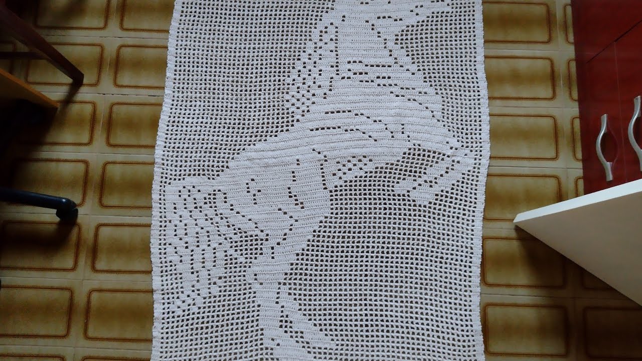 Tapetão de crochê desenho de cavalo. Parte 8.
