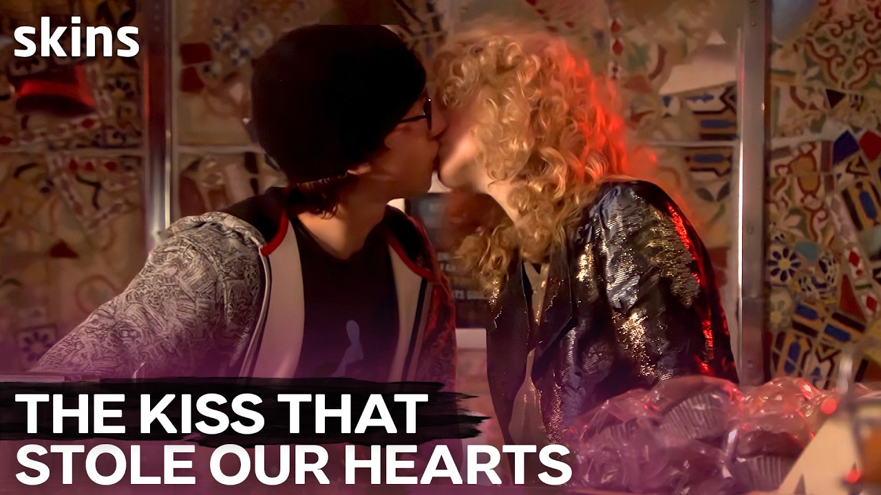 The First Sparks Between Sid & Cassie | Skins Season 1 Episode 8