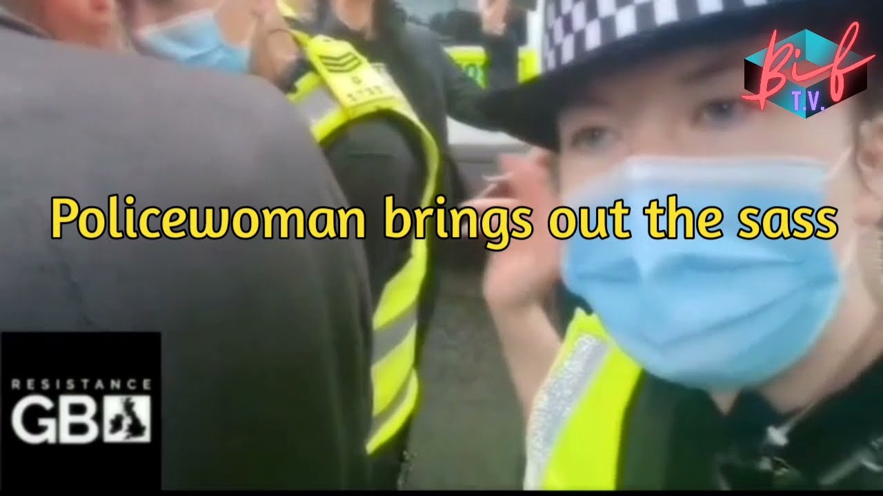 Scottish Policewoman brings out the sass🤣 • x2 • Silly Question?•Anti-Lockdown Protest Glasgow•BiFTV
