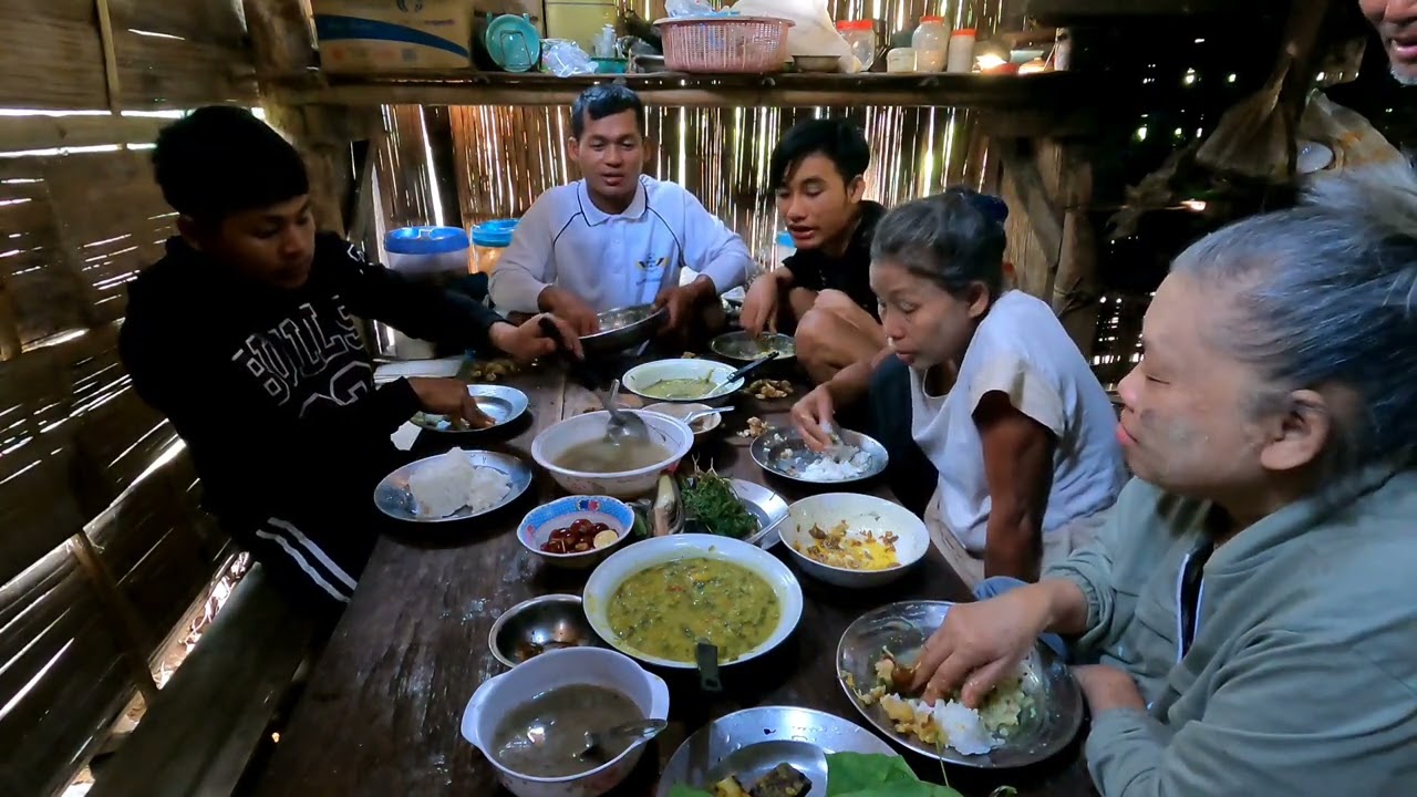 #Kaw Blay we're eating Karen food with friends