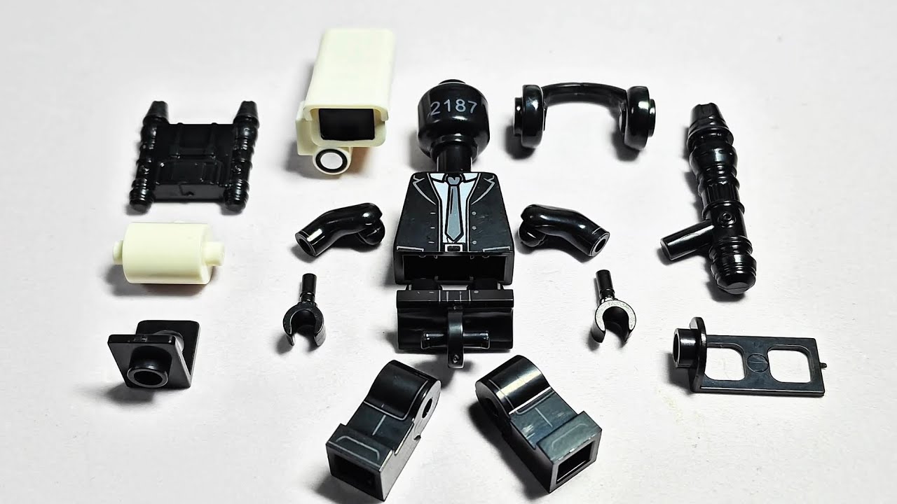 LEGO Skibidi Toilet Review | Flight Monitor Custom Minifigure