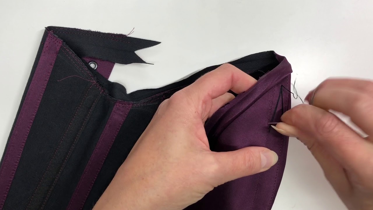 How to Floss a Corset