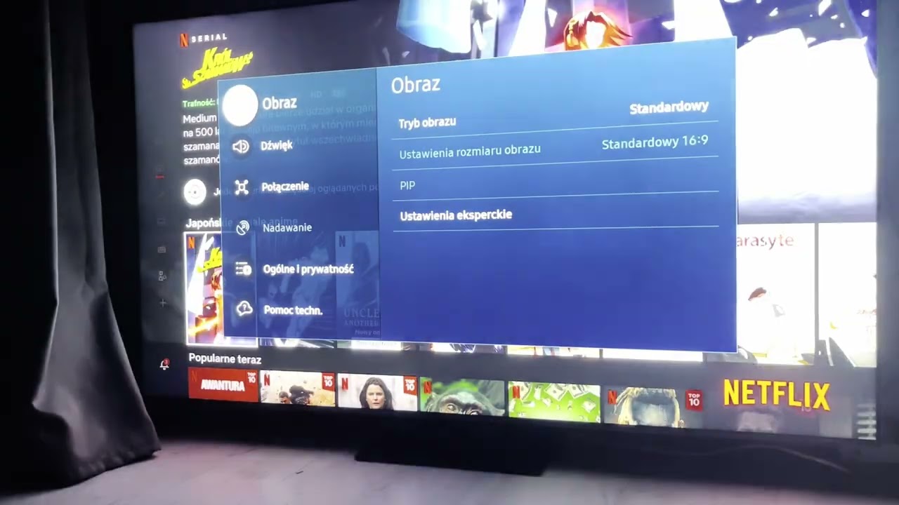 Samsung Excellence Line QN800C -- Tizen 7