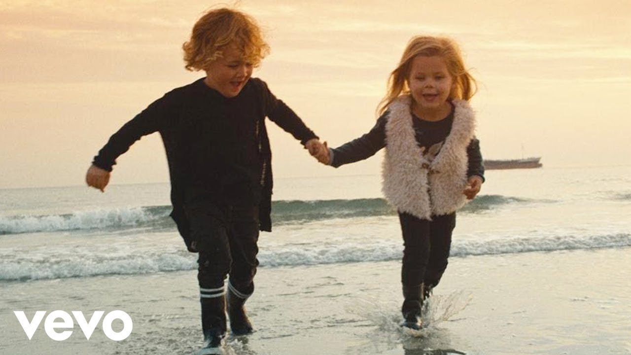 Marco Borsato - 18 Jaar (Official Video)