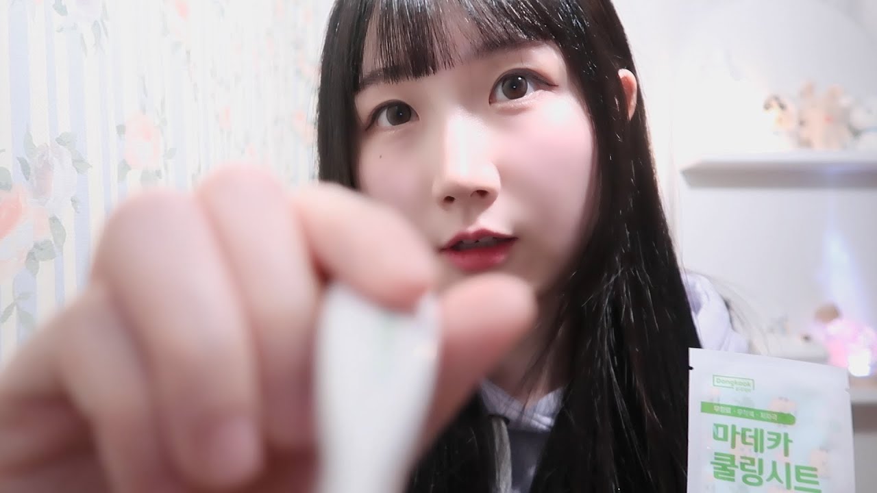 ASMR 새해부터 지독한 감기 걸린 친구 돌봐주기 🤒 | 체온계, 쿨시트, 죽, 약, 물수건 소리 등등 | 롤플레이, 상황극 | 한국어 ASMR , ASMR Korean