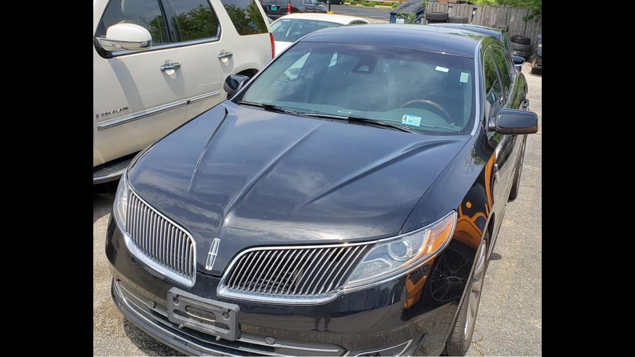"Shopping" 2016 Lincoln MKS against 2006 Lincoln Town Car