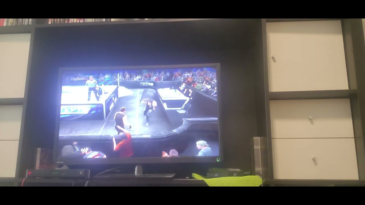 WWE 2K14 UNDERTAKER VS DEAN AMBROSE WITH ROMAN REIGNS SMACKDOWN 2013