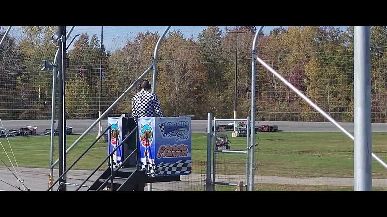 Lorain Raceway Park Cavalcade Outlaw Late Models Feature 10-16-22