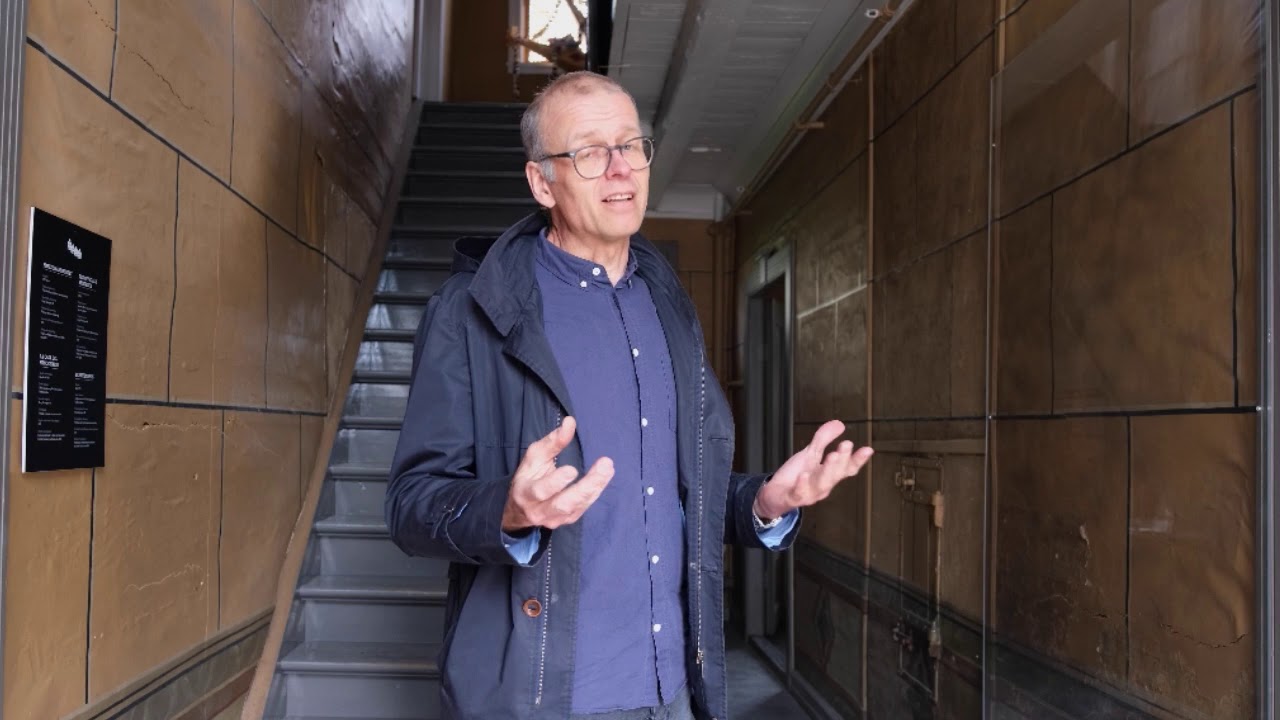 VELKOMMEN INN I EMBETSMANNSHUSET