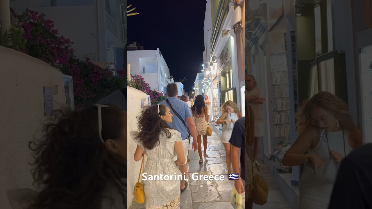 Walking the streets of Santorini, Greece 🇬🇷 #mamasgreekcooking #greek #greece #santorini