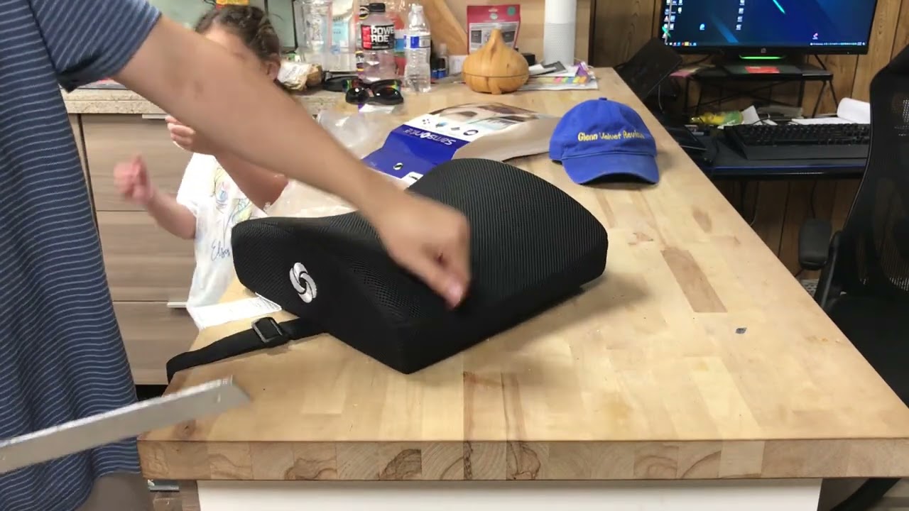 Small Review of SAMSONITE, Ergonomic Lumbar Support Pillow for Chair