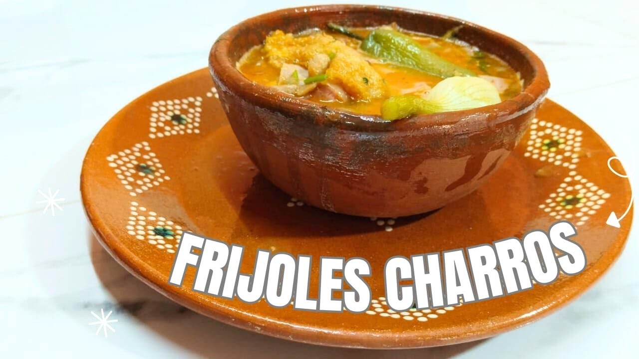 Frijoles charros, la mejor compañía para tus platillos. 